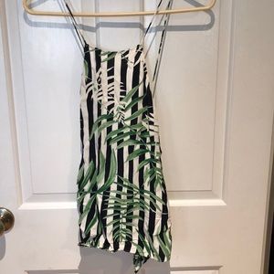 Printed tie in the back tank